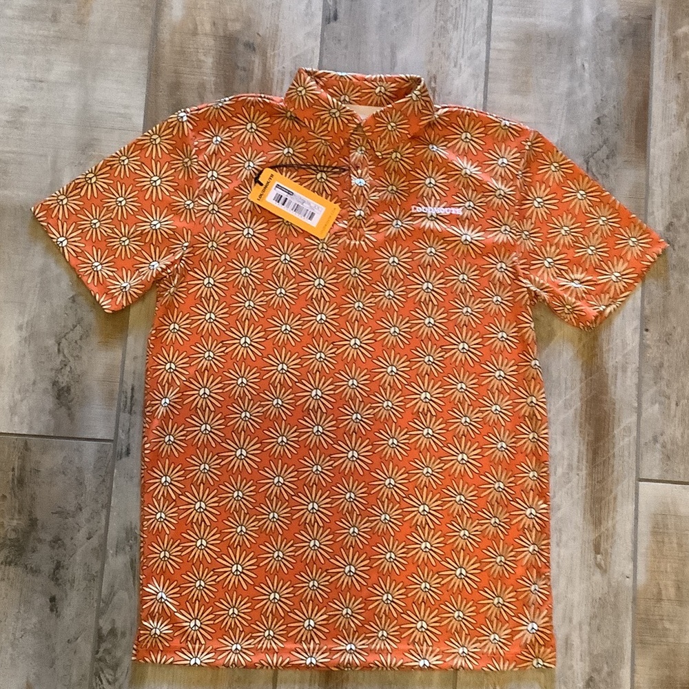LOUDMOUTH NWT M PEACE FLOWER POLO